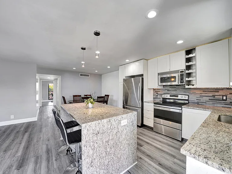 516 Osprey Dr #16C — Photo 3