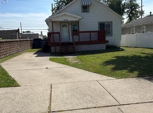 3342 Buckingham Ave, Berkley, MI 48072