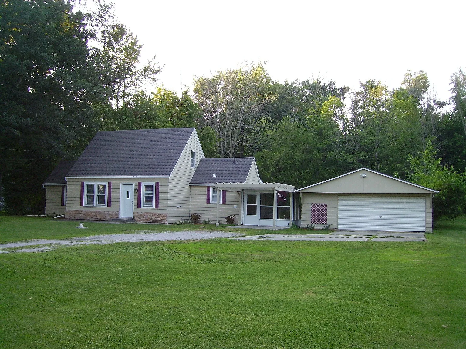 1322 Rabus Dr photo 1
