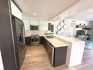 2 bed, 2.0 bath, 1200 sqft, $4,400 — Photo 3