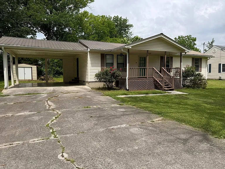 10 Morgan Cir — Photo 3