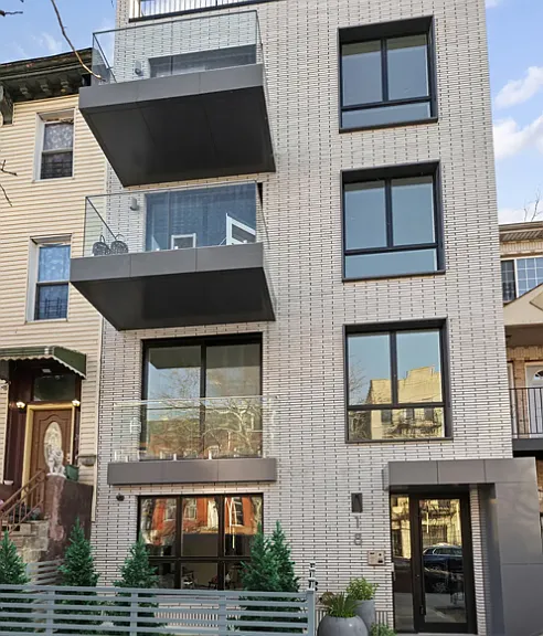 18 Van Buren St #2F — Photo 9
