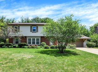 12211 Brookshire Pkwy, Carmel, IN