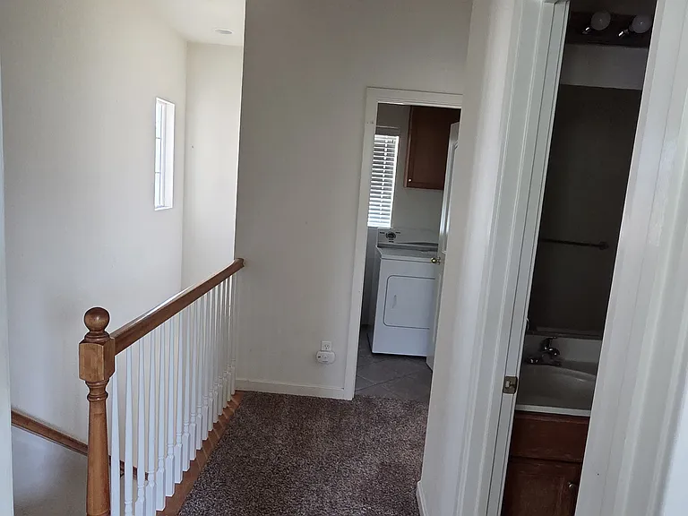 1350 Belmont Dr — Photo 30