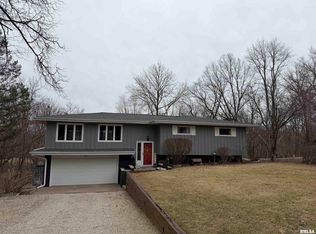 1886 Sunrise Dr, Galesburg, IL 61401