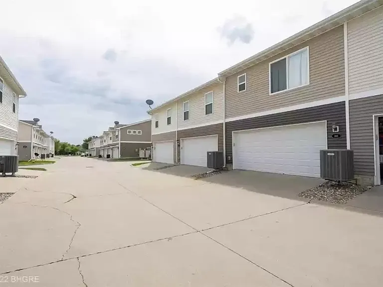 9055 Coneflower Dr #106 — Photo 29