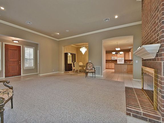 3rd image of 12500 Saint Andrews Dr APT 13