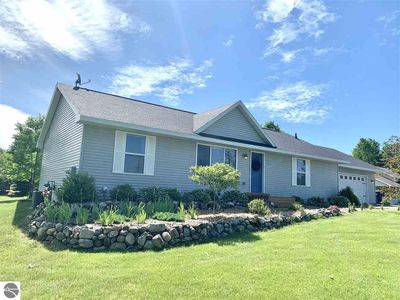 6879 Lake Ann Rd, Lake Ann, MI, 49650