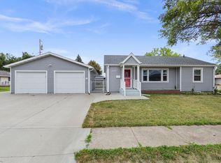 2273 Circle Dr, Columbus, NE 68601