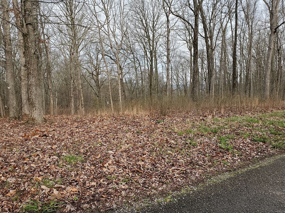 2nd image of 300 Lakeside Dr