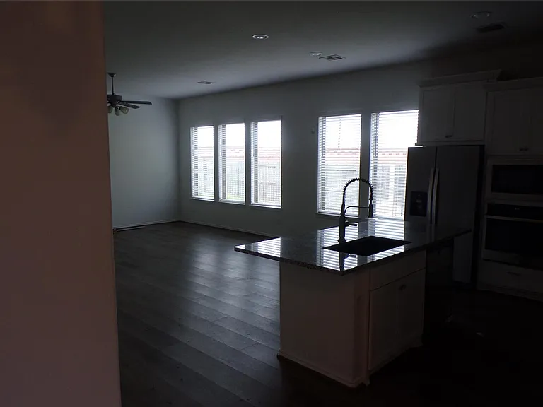 24978 Tidmor Ln — Photo 30
