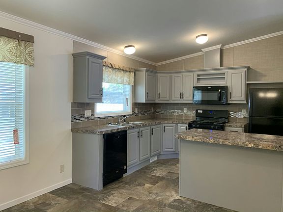 4th image of 175 Highview Rd