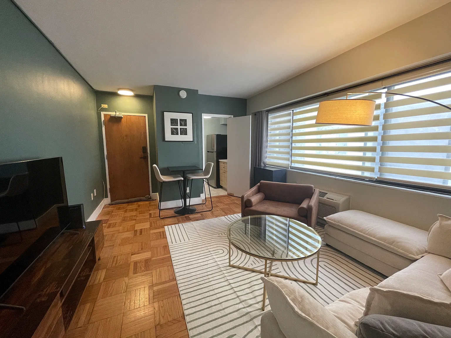 1 bed, 600 sqft, $2,450 — Photo 4