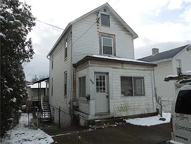 525 McCrea Ave photo 1