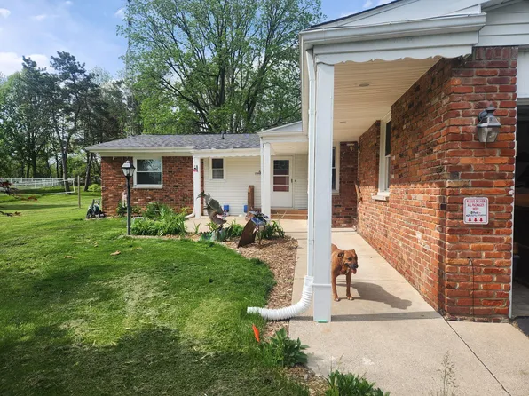 4241 E Cook Rd, Grand Blanc, MI 48439