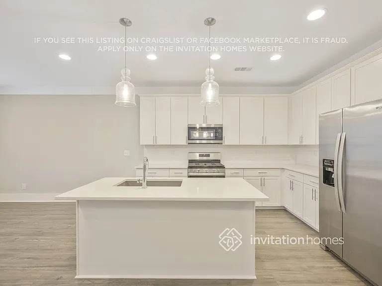 647 Vernon Ave #202 — Photo 8