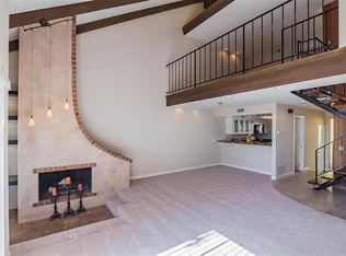 1911 Estrella De Mar Ct. #E, Carlsbad, CA 92009