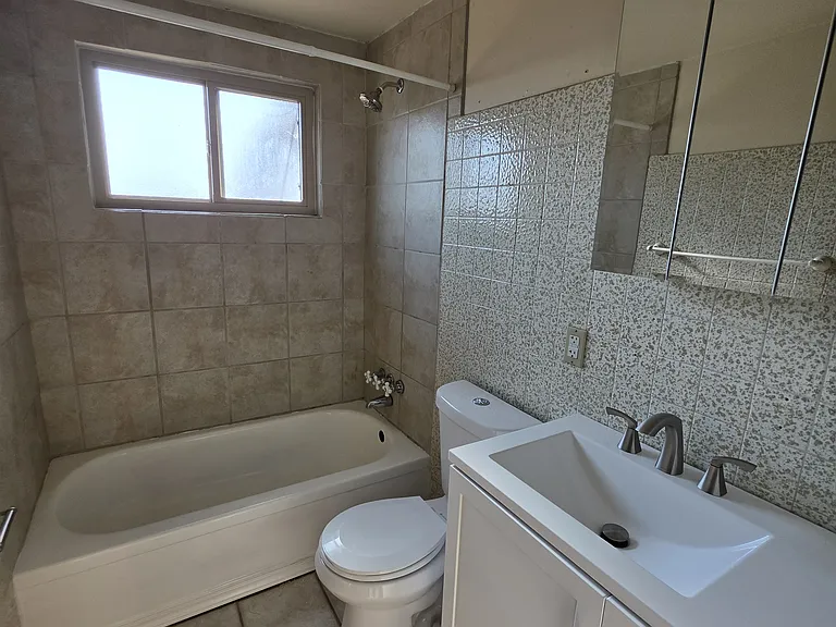 2625 Florida St NE — Photo 11