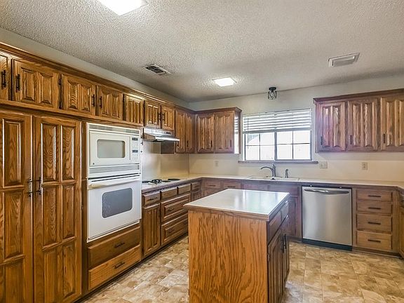 2nd image of 7101 Spruce Forest Ct