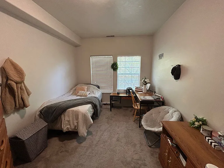 421 N Belmont Pl #355 — Photo 6