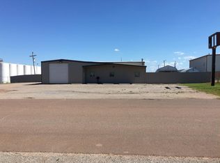 102 Robinson Pl, Elk City, OK 73644