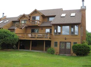 17 Hummingbird Cir, Adirondack, NY 12808