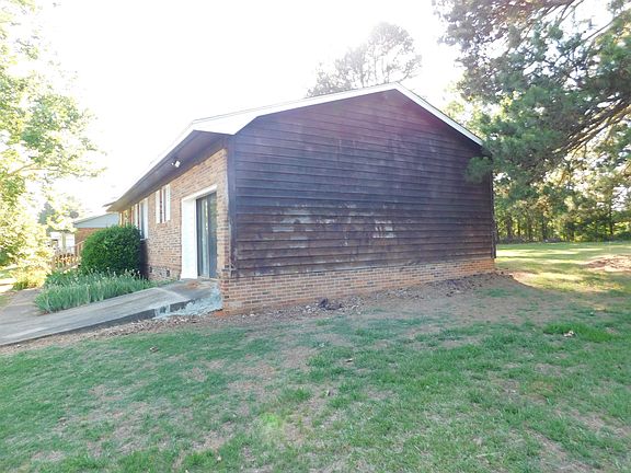 4th image of 527 Northgale Rd