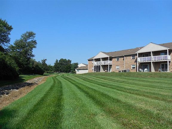 5th image of 8752 Carrousel Park Cir Unit 106
