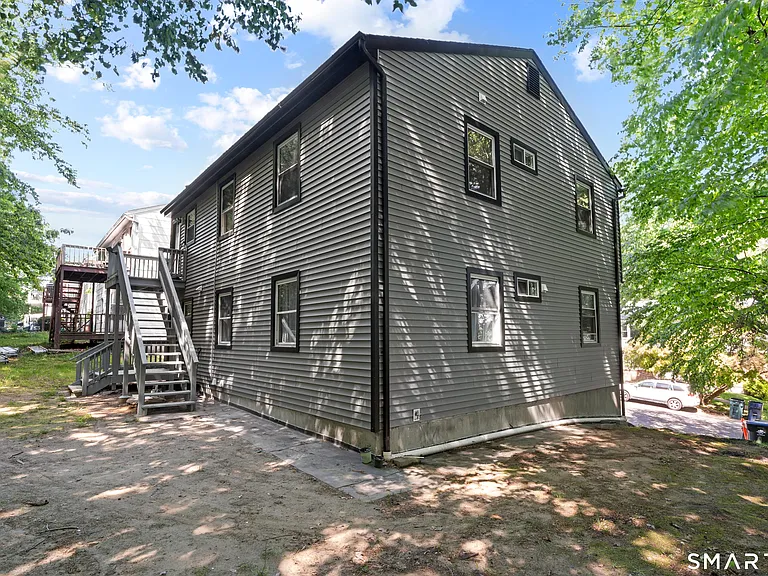 22 Irving Pl #2 — Photo 17