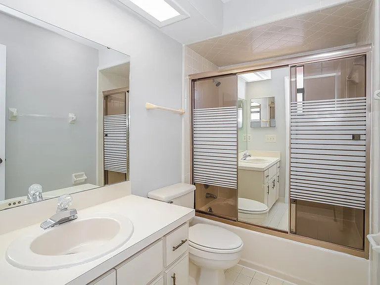 104 Daisy Dr SE — Photo 24