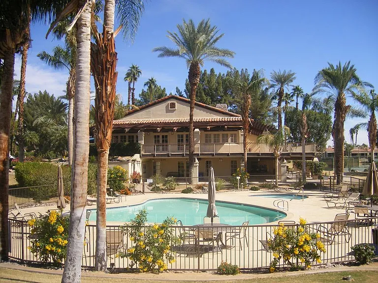 195 Desert Lakes Dr — Photo 26