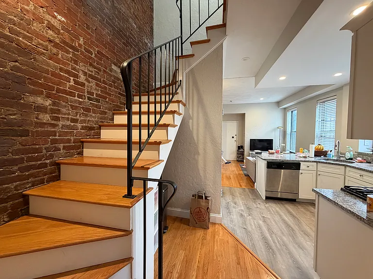 8 Westland Ave #2 — Photo 1