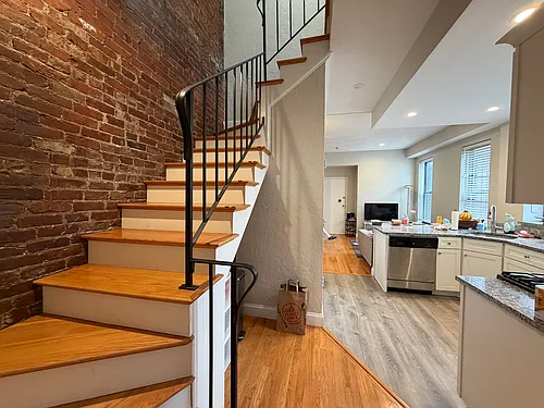 8 Westland Ave #2 Photo 1