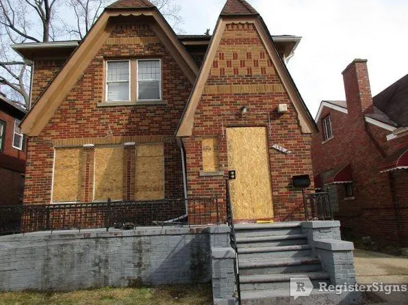 15858 Robson St, Detroit, MI 48227
