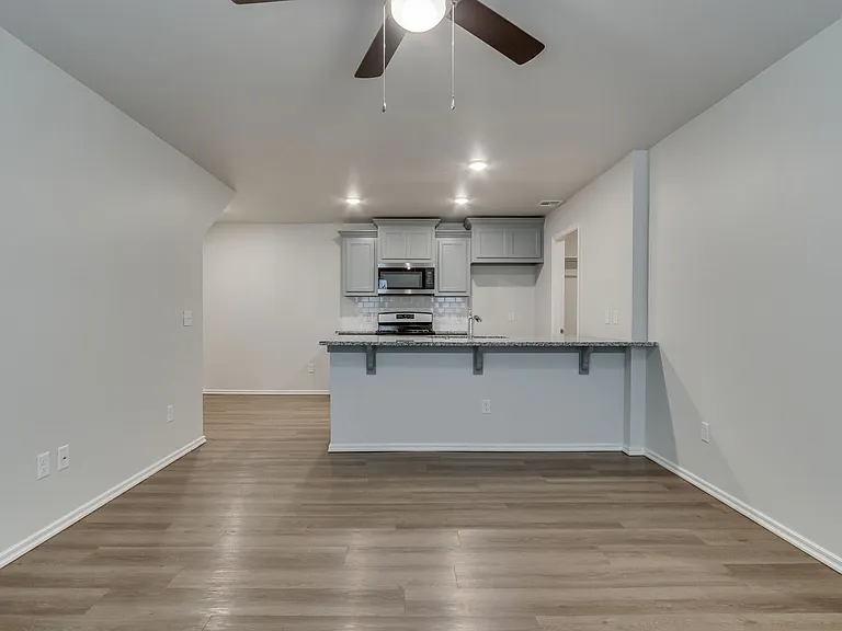 10810 NW 119th Pl — Photo 13