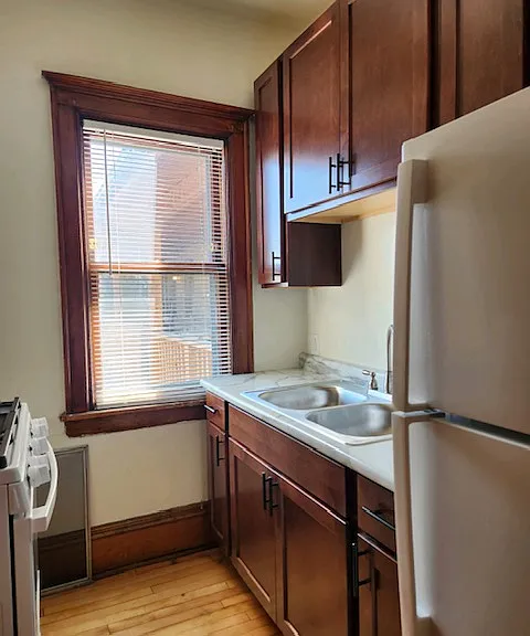 818 Franklin Ave W #15 — Photo 9