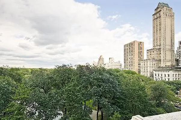 Sold by Corcoran | media 16