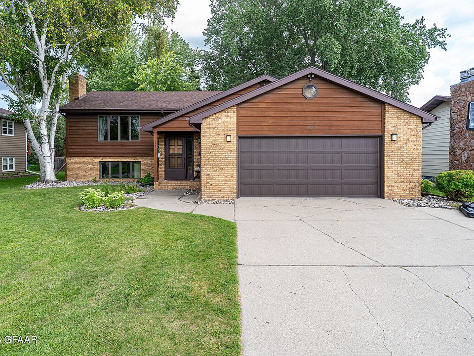 1st image of 1709 S 35th St