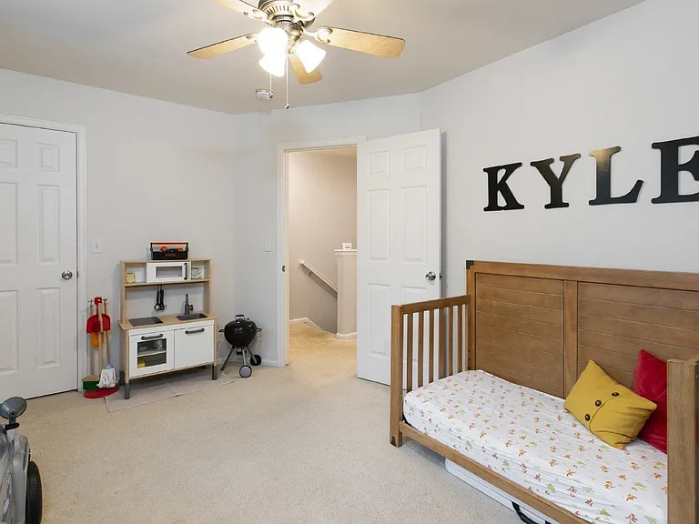 7860 Sandy Springs Point — Photo 15