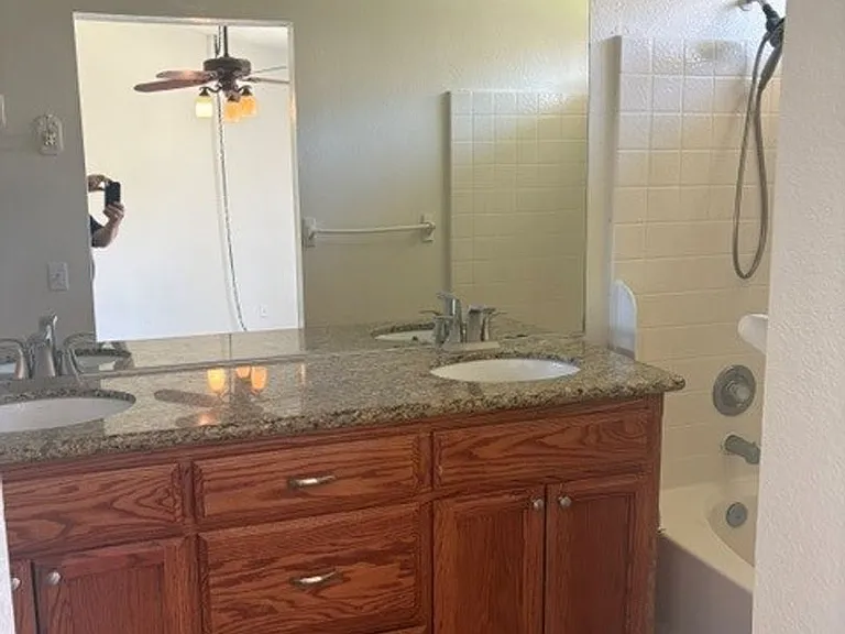 11511 Bay Meadows Ln — Photo 13