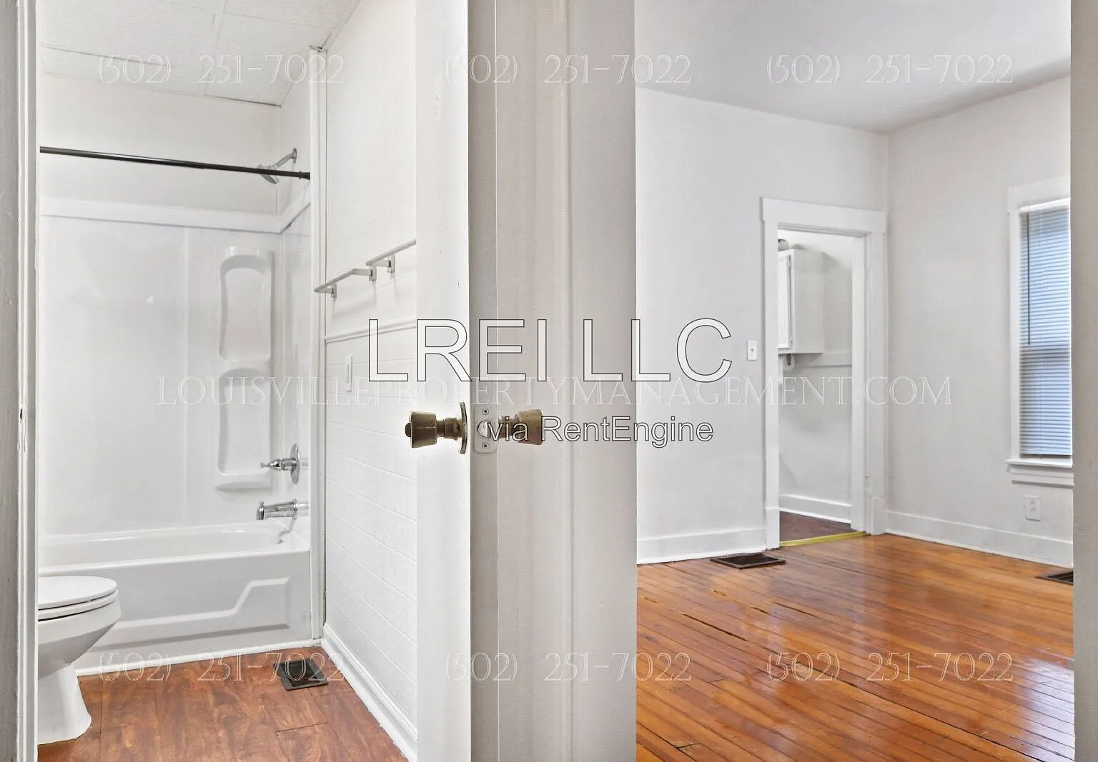 2 bed, 1.0 bath, 950 sqft, $1,050 — Photo 3