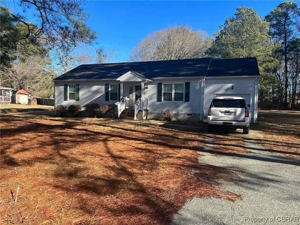 6291 Bolling Brook Ln, Gloucester, VA 23061