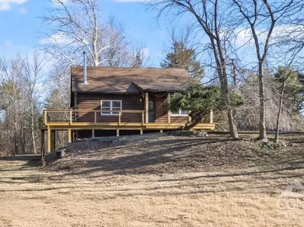 269 Church Ave, Germantown, NY 12526