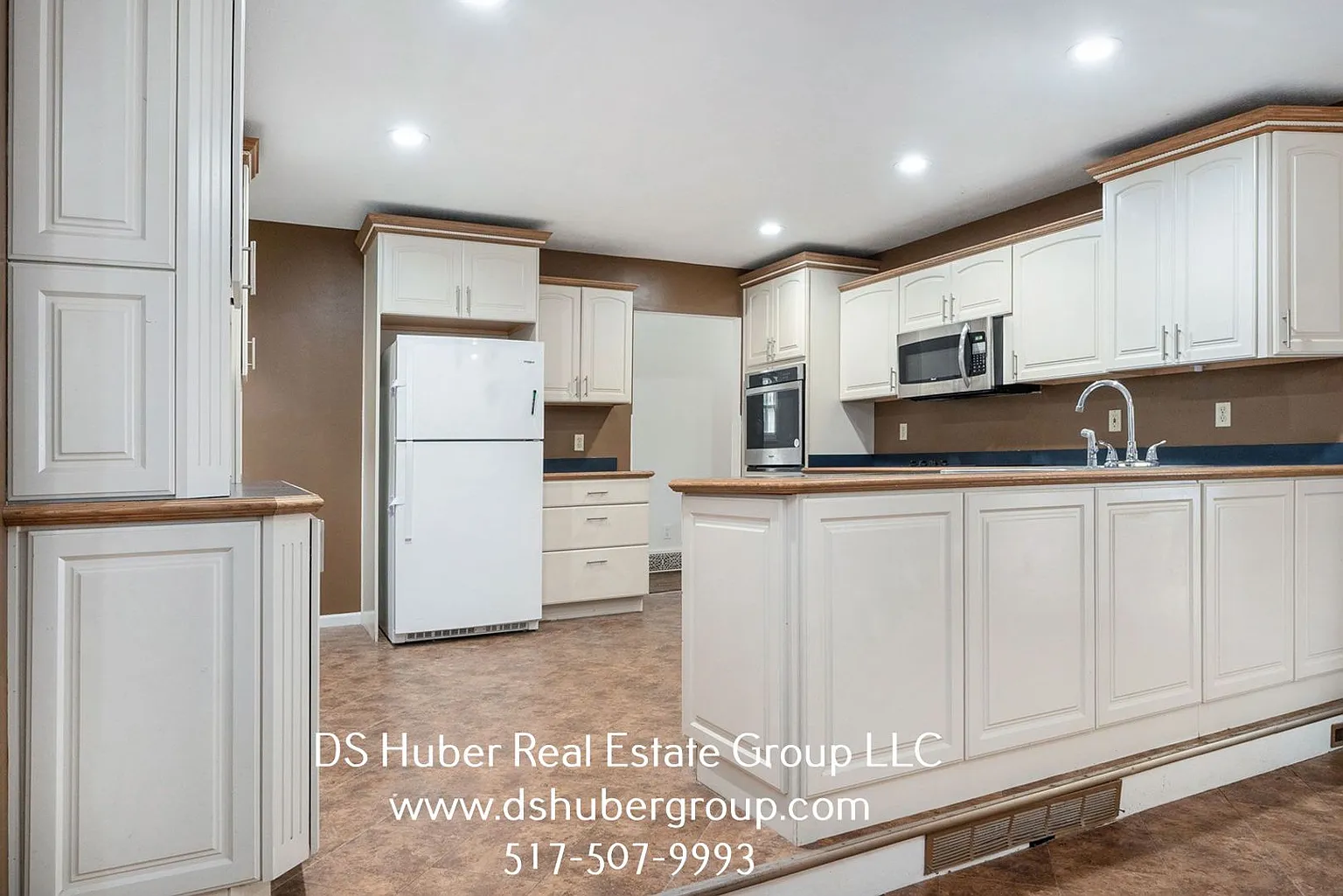 3509 Karen St photo 1