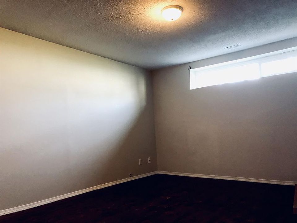 2nd image of 1467 Milburn Ave #B