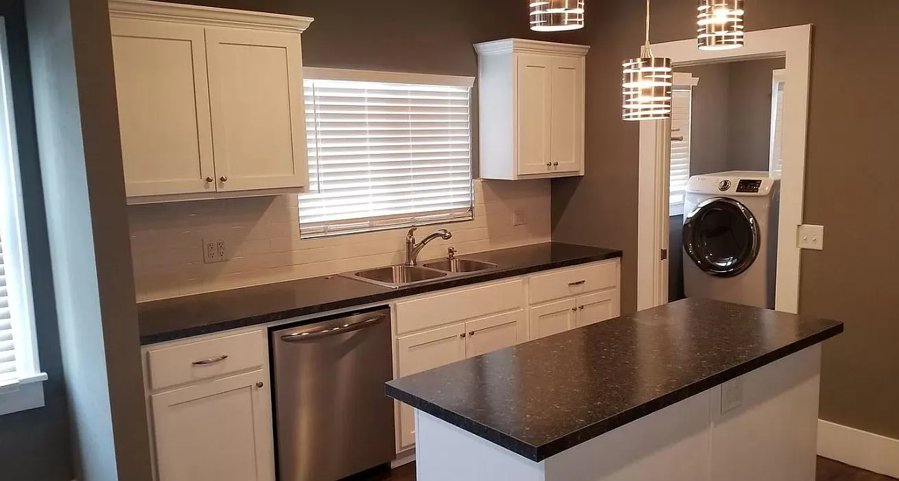 2 bed, 1100 sqft, $1,750 — Photo 4