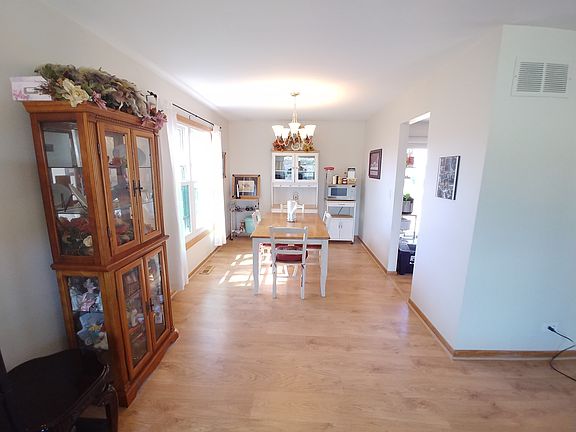 3rd image of 130 Hesterman Dr