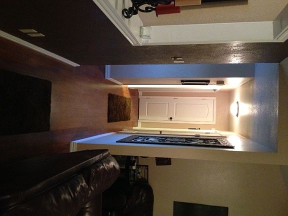 4th image of 411 Crenshaw Dr