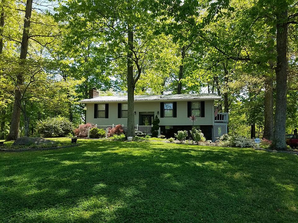 1st image of 4040 White Wood Cir