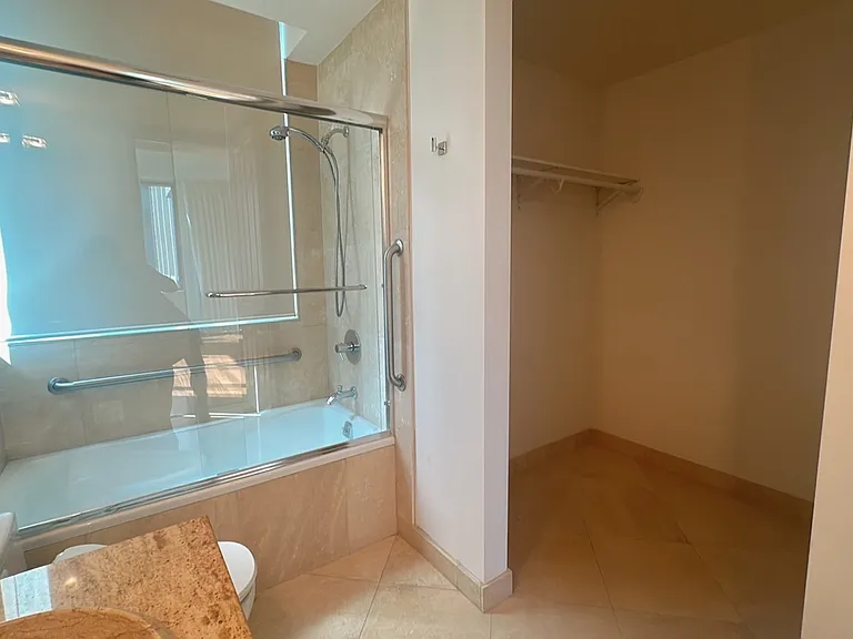 1199 Bishop St #16B — Photo 14